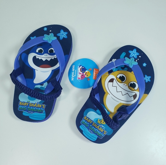 9/10 Kids Toddler Unisex Summer Beach Water Sandals Flip Flops Baby Shark - Picture 1 of 2